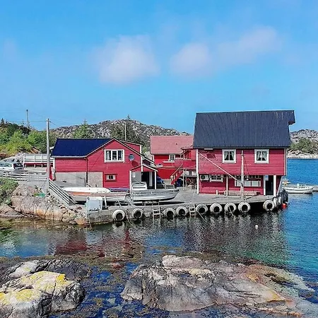 Three-bedroom Holiday In Rubbestadneset Casa vacanze